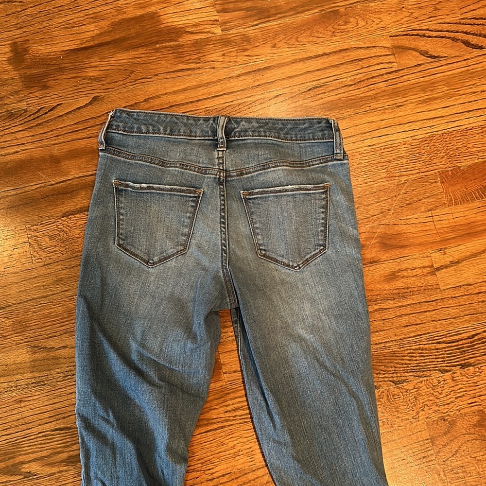 Mid Rise Skinny - Picture 4 of 4